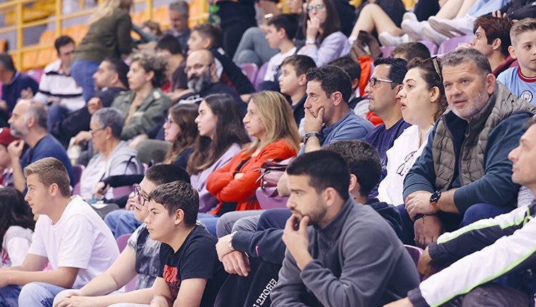 Συμπαραστάθηκαν στον Ανδρογέα οι φίλαθλοί του