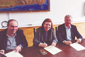 ΣΥΜΦΩΝΟ ΣΥΝΕΡΓΑΣΙΑΣ ΥΠΕΓΡΑΨΑΝ Η ΥΠΟΥΡΓΟΣ ΠΟΛΙΤΙΣΜΟΥ, Ο ΠΕΡΙΦΕΡΕΙΑΡΧΗΣ ΚΑΙ Ο ΔΗΜΑΡΧΟΣ ΑΡΧΑΝΩΝ - ΑΣΤΕΡΟΥΣΙΩΝ Οι Αρχάνες θ’ αποκτήσουν το δικό τους μουσείο