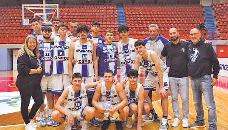 Πρώτοι “κλέφτες” αποδείχθηκαν στα τελικά του Πανελληνίου μπάσκετ εφήβων παίκτες του “Ηράκλειο” ΟΑΑ.Πρώτοι “κλέφτες” αποδείχθηκαν στα τελικά του Πανελληνίου μπάσκετ εφήβων παίκτες του “Ηράκλειο” ΟΑΑ.