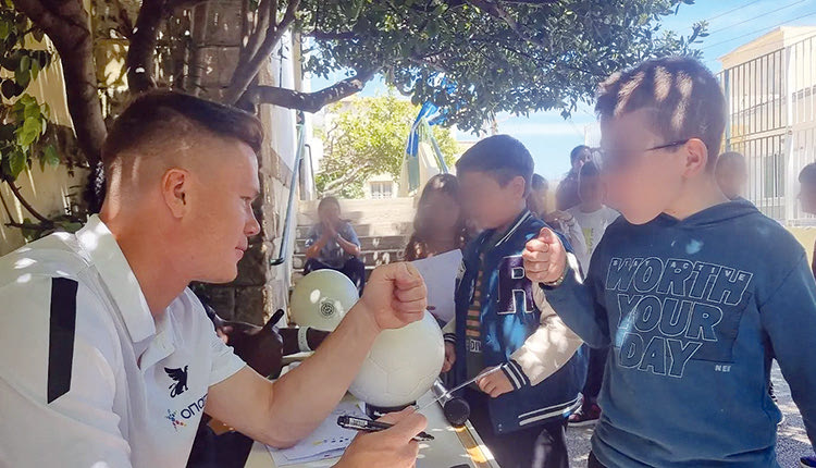 Ντίκο και Γκρόνινγκ στο 1ο Δημοτικό του Κρουσώνα