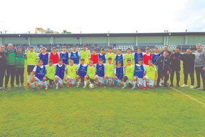 Οι νεαροί ποδοσφαιριστές που συμμετείχαν στις προπονήσεις προεπιλογής που έγιναν στο Τυμπάκι