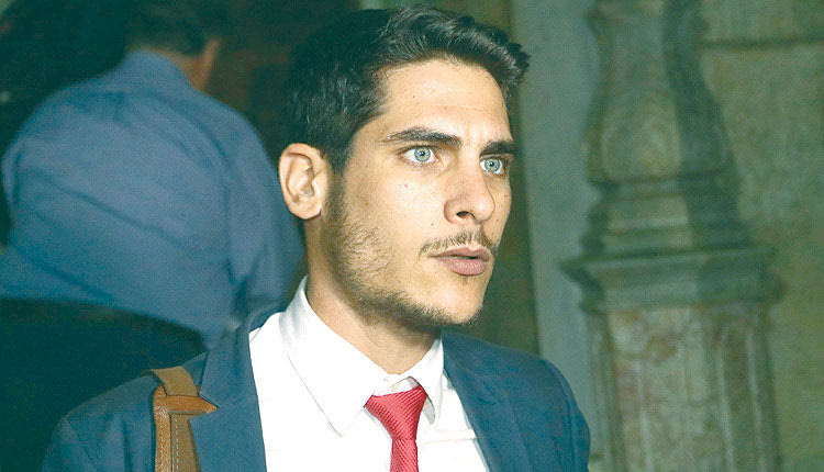 Ο δικηγόρος του θύματος Μίνως Αποστολάκης 