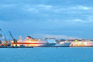 πλοία στο λιμάνι του Ηρακλείου