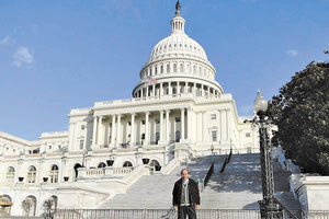 Νίκος Καρούζος