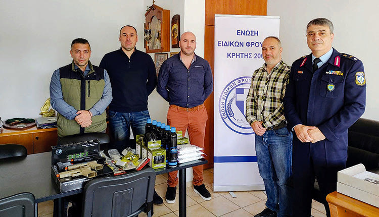 Δωρεά των ειδικών φρουρών στην ΕΚΑΜ Κρήτης