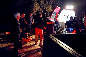 επιχείρηση διάσωσης από πεζοπόρο τμήμα της Πυροσβεστικής