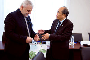 Επίσκεψη του Κινέζου πρέσβη στο ΙΤΕ