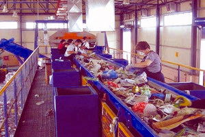 εργαζόμενοι στην ανακύκλωση