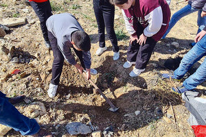 Μικροί κηπουροί στο Αρκαλοχώρι