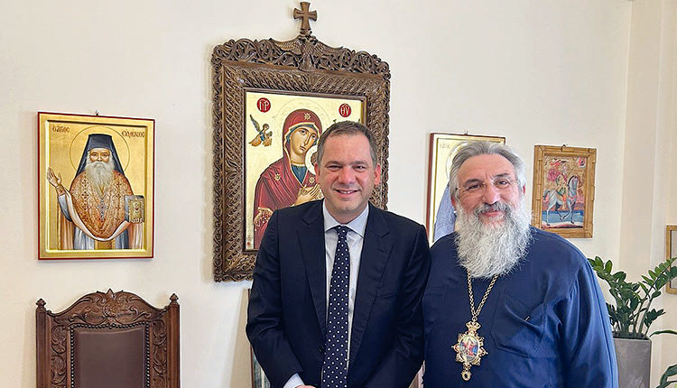 Στον Αρχιεπίσκοπο ο Φραγκίσκος Λαμπρινός