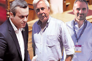 Πατέρας με δύο κόρες και δύο… βουλευτές γαμπρούς στις δύο άκρες της Ελλάδας είναι ο πρώην διευθυντής της ΕΑΣΗ Μανόλης Γαρεφαλάκης.