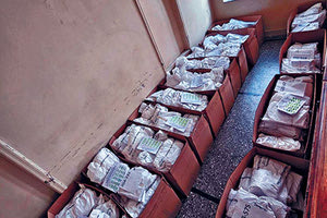 Υποδειγματικά κύλησε η εκλογική διαδικασία στο Πρωτοδικείο Ηρακλείου. Από τη διευθύνουσα του Πρωτοδικείου κ. Ελεωνόρα Λινάκη, τους προέδρους πρωτοδικών, πρωτοδίκες, πάρεδρους και τους δικαστικούς υπαλλήλους, άπαντες στις επάλξεις.