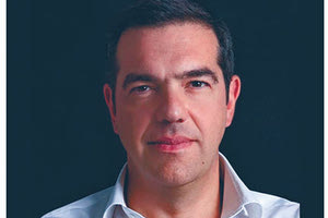 Το ξεκαθάρισε χθες και η Έλενα Ακρίτα: «Άσκοπη ονοματολογία. Ο ΣΥΡΙΖΑ έχει αρχηγό» και έβαλε μια μεγάλη φωτογραφία του Αλέξη Τσίπρα. Έτσι.