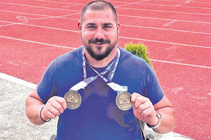 Δύο χρυσά μετάλλια για τον Στεφανουδάκη