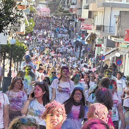 Πλήθος κόσμου στο «ΧΡΩΜΑ RUN»