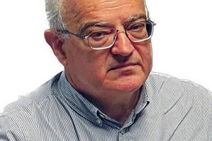 ο γιατρός και υποψήφιος βουλευτής του ΠΑΣΟΚ- ΚΙΝΑΛ Λάμπρος Βαμβακάς μιλώντας στα livetalks και το Θέμα Κρήτης 103,1