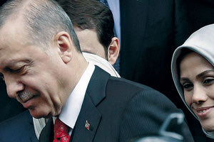 Η κόρη του Ρετζέπ Ταγίπ Ερντογάν επιτέθηκε στη Δύση και τον Χριστιανισμό κατά τη διάρκεια της καταμέτρησης των αποτελεσμάτων στη Τουρκία για τις εκλογές.