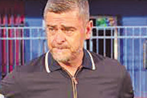 Πέρυσι πήρε όλη την πίκρα από την αποτυχία της Βέροιας στα μπαράζ με Λεβαδειακό και Λαμία αλλά η δικαίωση ήρθε  φέτος για τον Παύλο Δερμιτζάκη που πανηγύρισε την άνοδο με τον Πανσερραϊκό.