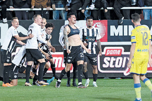 Aποχαιρέτισε τον ΟΦΗ ο Λουίς Περέα