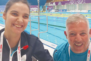 Η Χαζίζι με τον προπονητή της