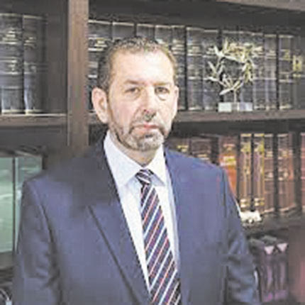 ο Γιώργος Στειακάκης