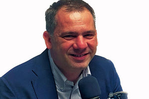  «Και τώρα θα το ξανάκανα. Θα ήμουν ξανά υποψήφιος παρά την κούραση και την πίεση των ημερών» είπε ο υποψήφιος του ΠΑΣΟΚ- ΚΙΝΑΛ Φραγκίσκος Λαμπρινός όταν ερωτήθηκε για την εμπειρία αυτής της προεκλογικής περιόδου.