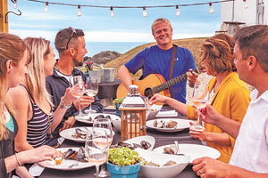 Το ταξιδιωτικό budget του μέσου Αμερικανού αγγίζει τα 2.000 δολάρια ανά άτομο την εβδομάδα