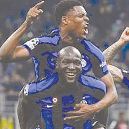 Η αντεπίθεση του ιταλικού ποδοσφαίρου έφθασε στην κορύφωσή της, αφού η γειτονική χώρα θα έχει τρεις εκπροσώπους στους τελικούς των φετινών Ευρωπαϊκών Κυπέλλων για πρώτη φορά μετά από 25 χρόνια!