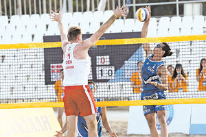 Φάση από τον αγώνα των Ντάλλα/Χατζηνικολάου κόντρα στη Δανία