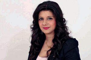 Από τις δημόσιες ευχαριστίες τους για όσους βοήθησαν στον περιφερειακό σχεδιασμό και στην μεγάλη σύγχρονη μονάδα στο Αμάρι, ο περιφερειάρχης, ο πρόεδρος του ΕΣΔΑΚ και ο δήμαρχος Αμαρίου αναφέρθηκαν διαδοχικά στα ονόματα τιμώντας τη μνήμη των δύο απόντων, της αείμνηστης αντιπεριφερειαρχη -στελεχους του ΕΣΔΑΚ Βιργινίας Μανασάκη και του ιδιοκτήτη και προέδρου της ανάδοχου εταιρείας "Θαλής" Βασίλη Παπαζήση, που επίσης έφυγε πρόσφατα. Η αναφορά δικαίως προκάλεσε συγκίνηση σε όλους και δικαίως άξιζαν την αναφορά.