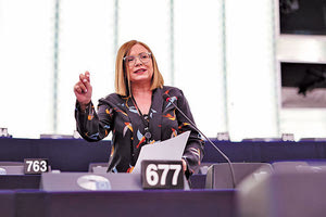 άρση ασυλίας της Μαρίας Σπυράκη