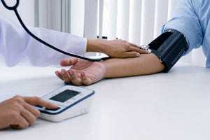 Απαραίτητος ο τακτικός έλεγχος της πίεσης