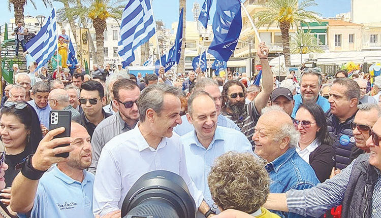 Συνεχίζει την περιοδεία του και σήμερα 
ο Κυριάκος Μητσοτάκης στην Κρήτη