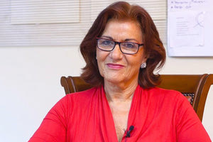 η αναπληρώτρια υπουργός Κοινωνικής Αλληλεγγύης, Θεανώ Φωτίου. 