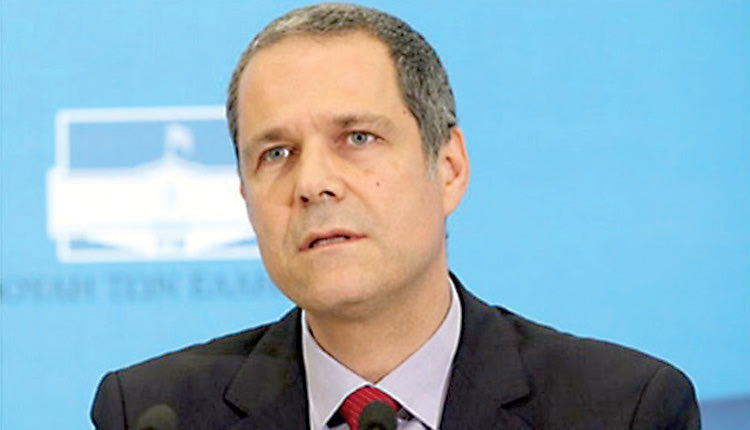Ο Θάνος Τζήμερος