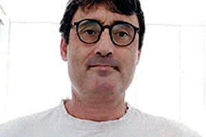 Αντώνης Κουβαράκης