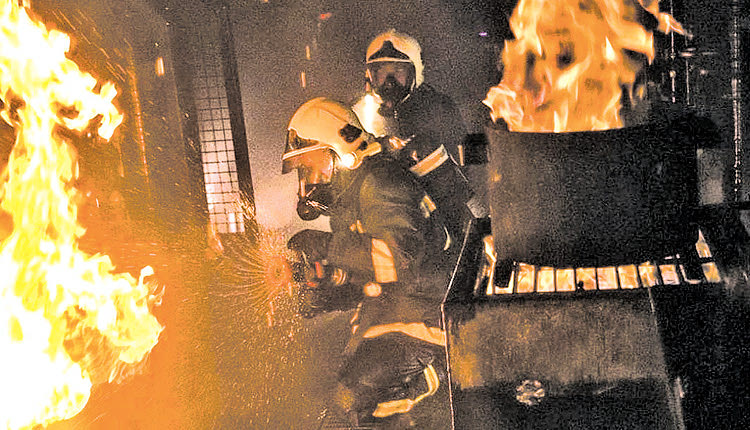 αυτοκινούμενος εξομοιωτής  dragon fire για την εκπαίδευση των πυροσβεστών