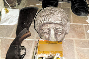 κατηγορία κλοπής αρχαίων μνημείων από χωριό του δήμου Γόρτυνας