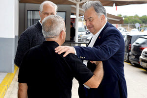 Στο αεροδρόμιο Ηρακλείου ο Γιώργος Λογιάδης