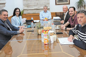 To ελληνικό τμήμα της UNICEF στον περιφερειάρχη