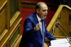 ΒΕΛΟΠΟΥΛΟΣ: «Η Δημοκρατία τελείωσε»