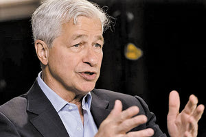 Με το παράσημο της Λεγεώνας της Τιμής, που αποτελεί την ύψιστη γαλλική διάκριση, βραβεύτηκε ο ελληνικής καταγωγής CEO της JP Morgan Chase & Co, Τζέιμι Ντάιμον