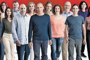 Δεν ξέρω εάν θα τα καταφέρει ο Βαρουφάκης αυτή τη φορά, αλλά αντεπιτίθεται για να μπει στη Βουλή!