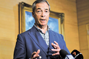 Νάιτζελ Φάρατζ.