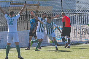 Οι «πράσινοι» πανηγύρισαν μια σπουδαία νίκη και διατήρησαν την πρωτιά στη βαθμολογία