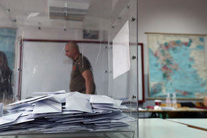 Κι όμως, δεν είναι ακόμη σίγουροι τι θα ψηφίσουν όταν φτάσουν στο παραβάν