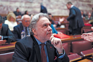 Εκτός οριστικά ο Κατρούγκαλος