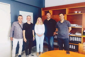 Ο κ. Αναστασάκης με τους παράγοντες του Ηροδότου