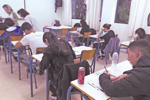 Για καλά προετοιμασμένους μαθητές ήταν για μία ακόμα φορά τα θέματα των Πανελλήνιων