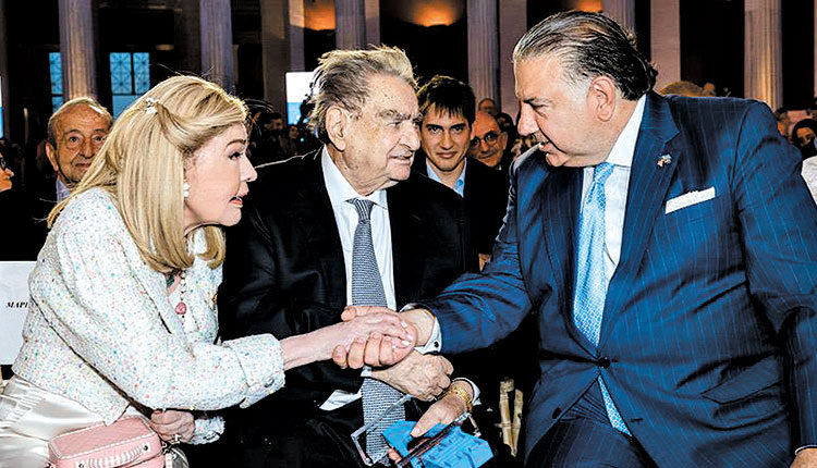 Τίμησαν τον Βαρδή Βαρδινογιάννη